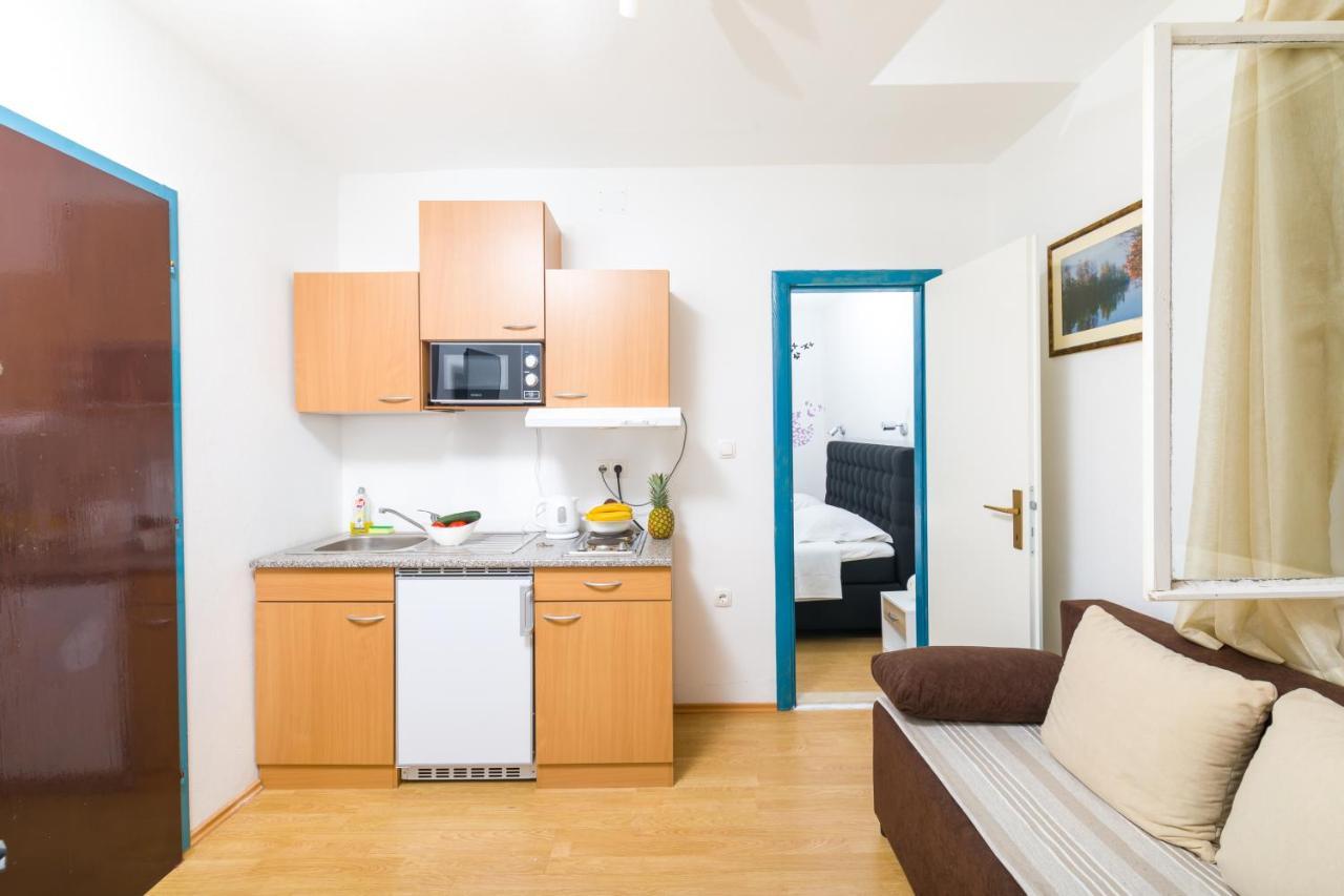 Guest House Marinna Врбоска Екстериор снимка