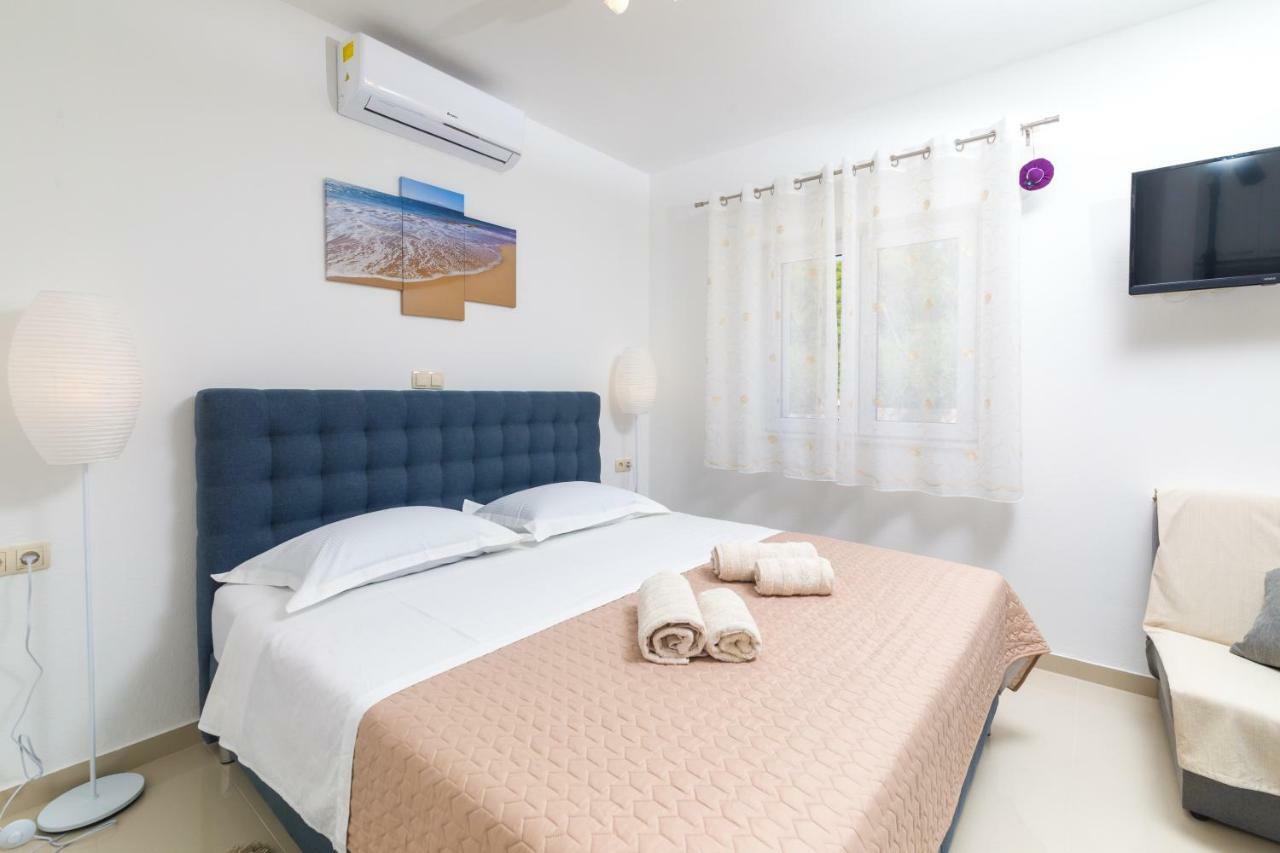 Guest House Marinna Врбоска Екстериор снимка